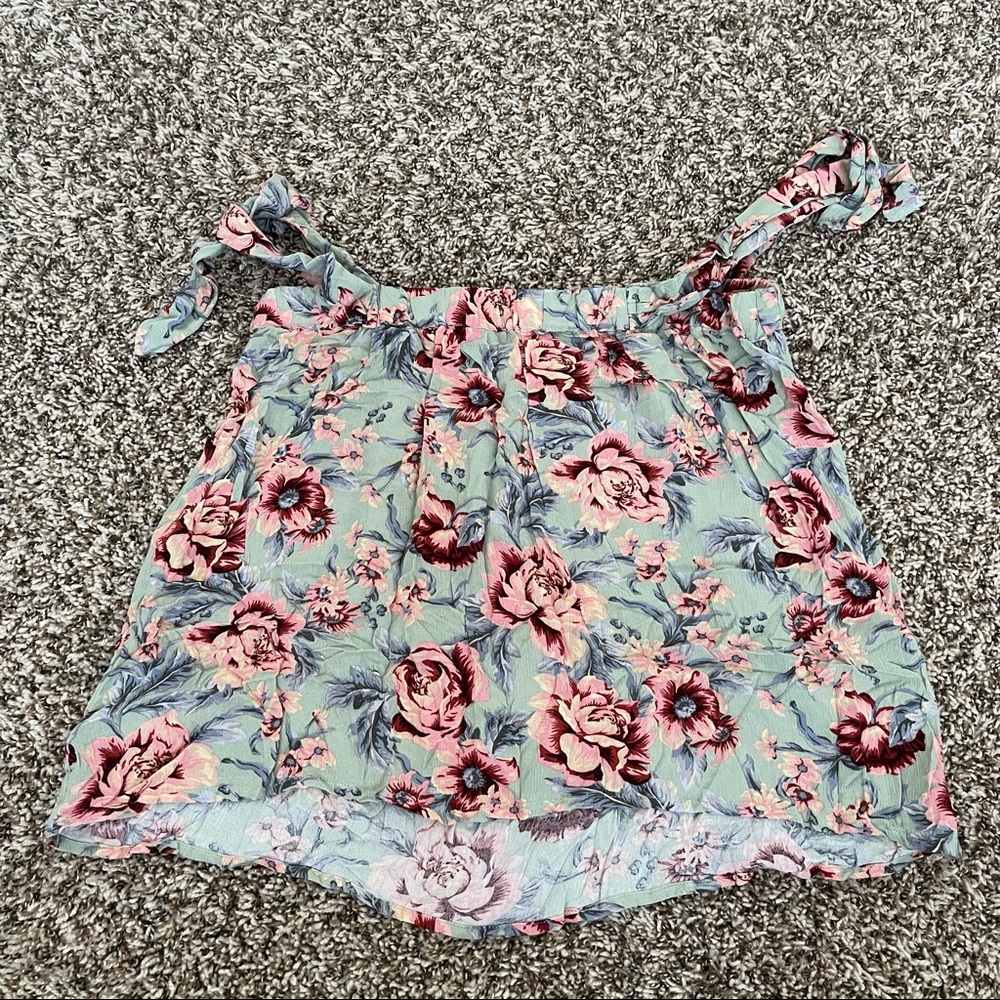 American Eagle Floral off-the-shoulder Top